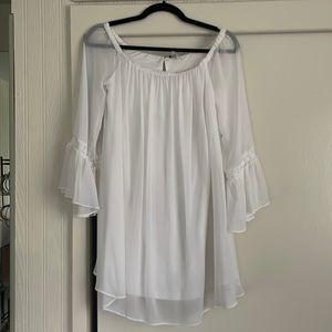 GUESS White flowy boho dress